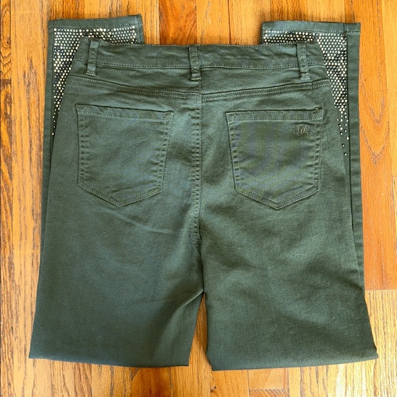DG2 by Diane Gilman Green Embellished Ankle Jeans - Picture 6 of 7